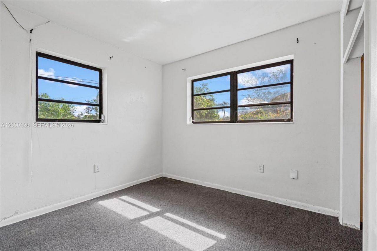 1321 NW 176th Ter , Miami Gardens, FL 33169 Photo