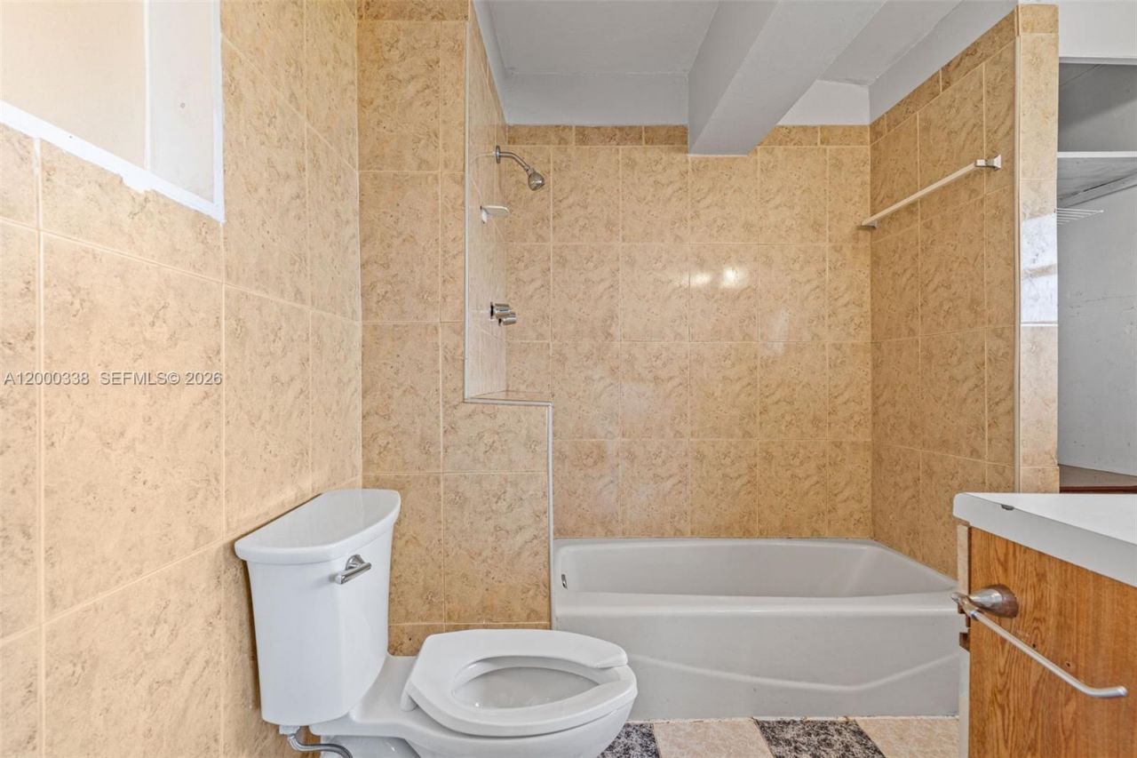 1321 NW 176th Ter , Miami Gardens, FL 33169 Photo