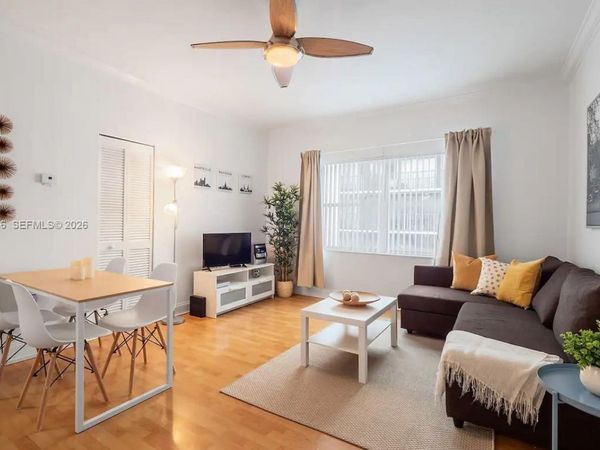 2615 Collins Ave, Unit 37, Miami Beach, FL 33140