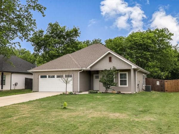 370 S Pecan Street, Milford, TX 76670