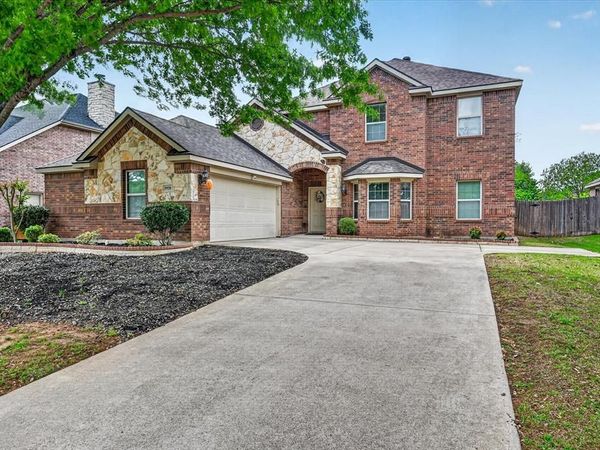 5920 Ivy Glen Drive , Grand Prairie, TX 75052