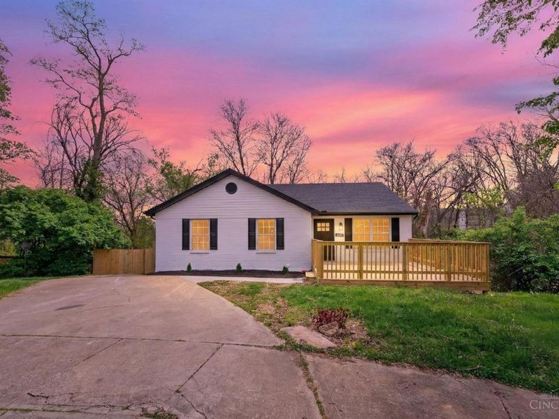 513 Navaho Drive, Loveland, OH 45140 Photo 1