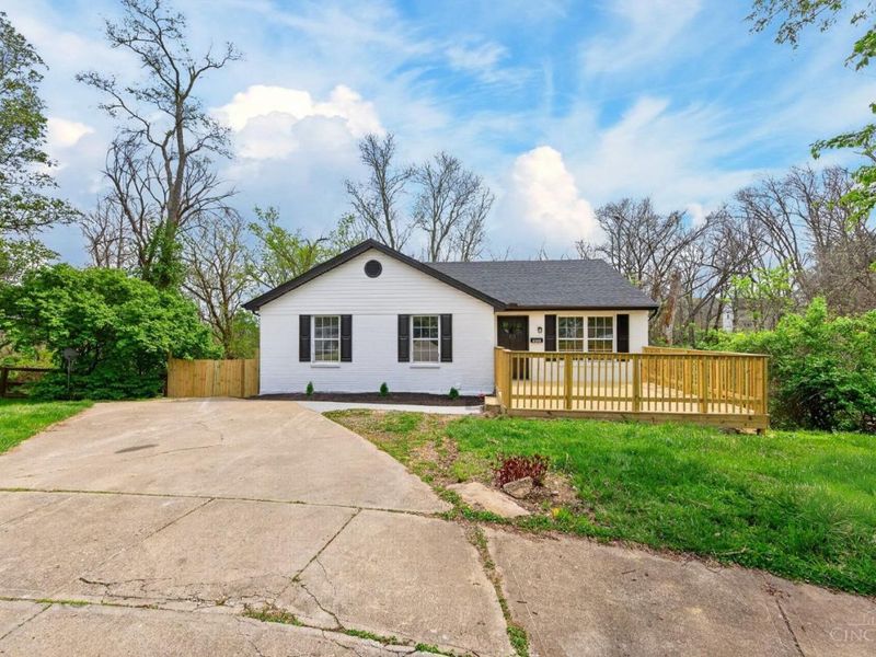 513 Navaho Drive, Loveland, OH 45140 Photo 3