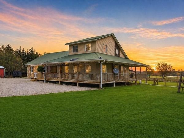 5683 Botkin Road, Blue Mound, KS 66010