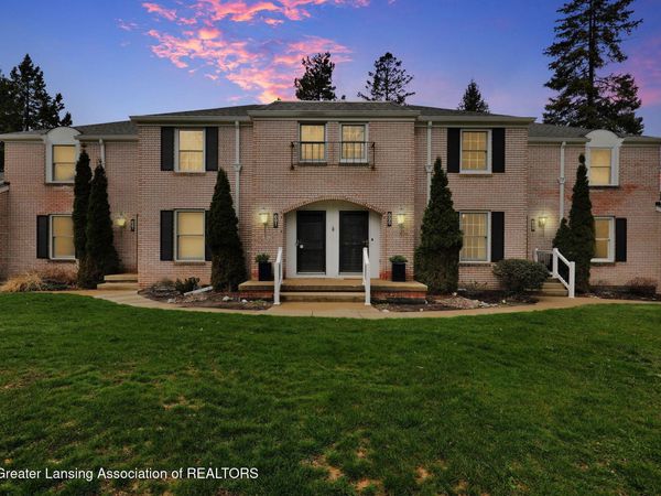 695 Jaywood Drive, East Lansing, MI 48823