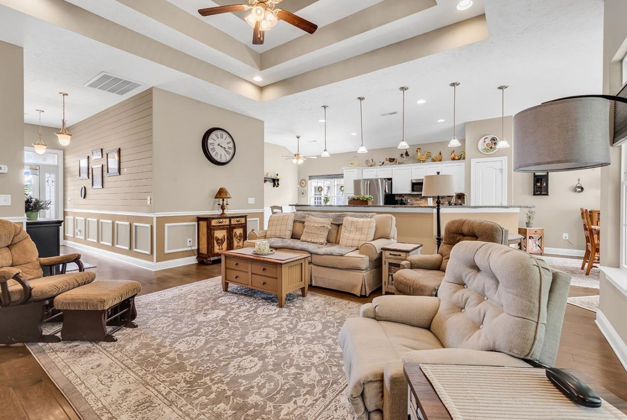 260 Turning Pines Loop Photo 6