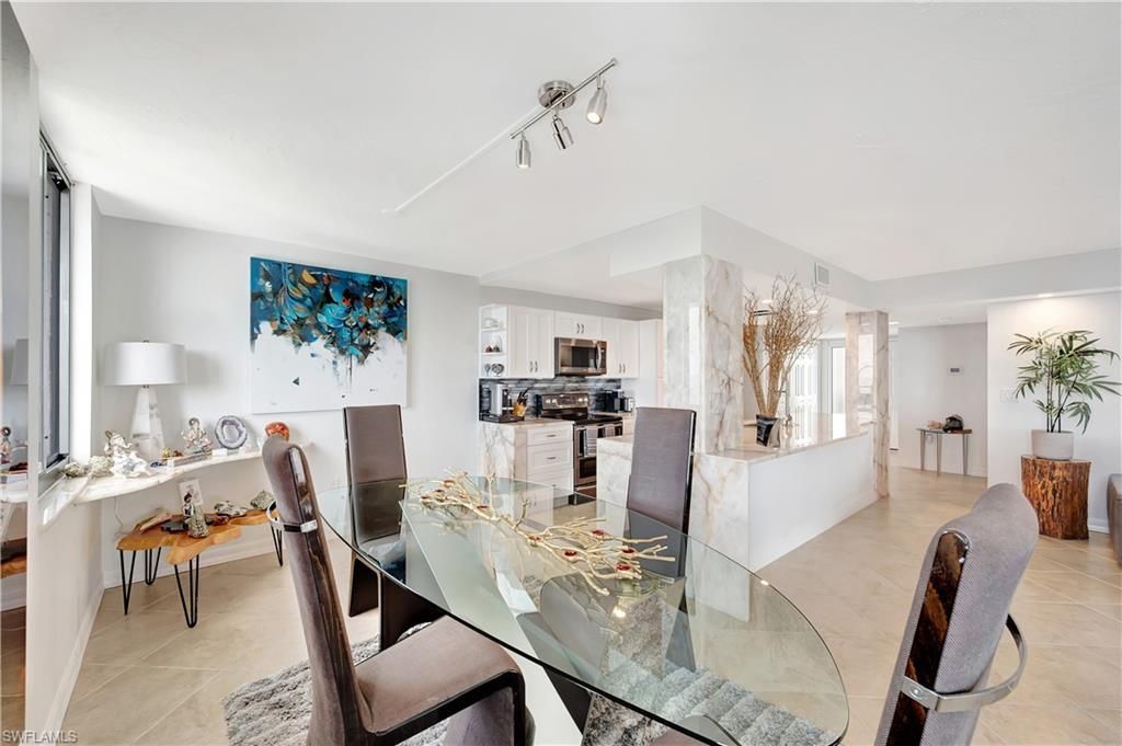 11 Bluebill Ave, Unit 1101, Naples, FL 34108 Photo