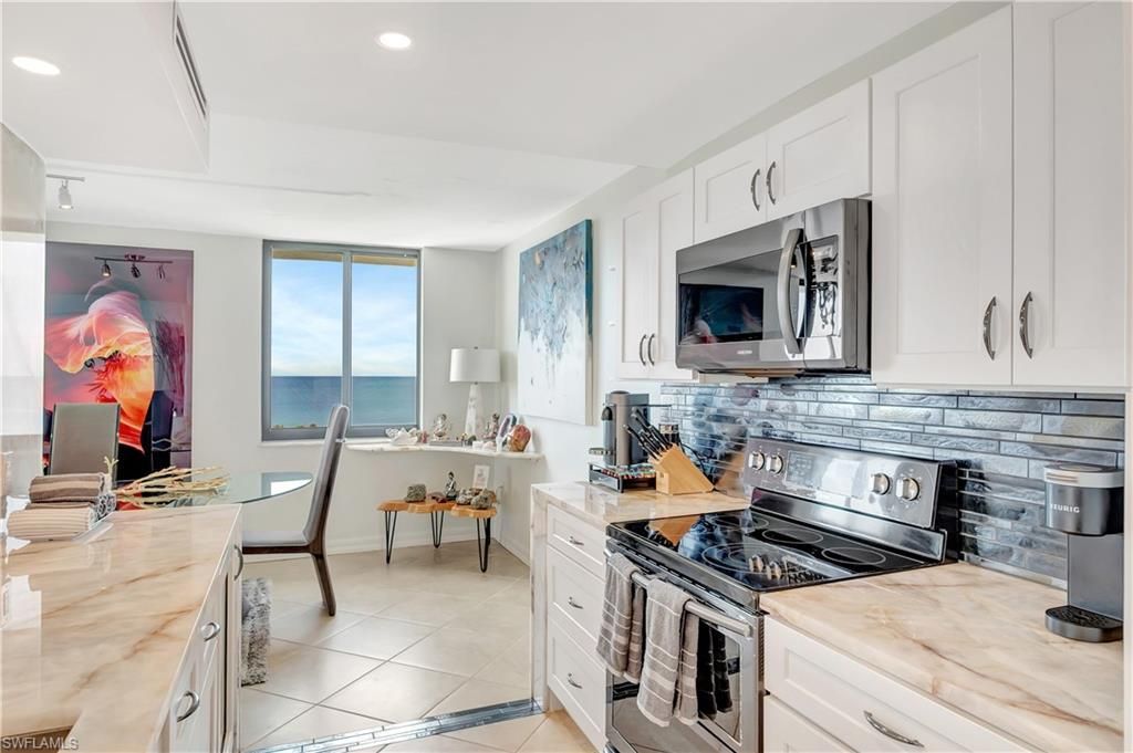 11 Bluebill Ave, Unit 1101, Naples, FL 34108 Photo
