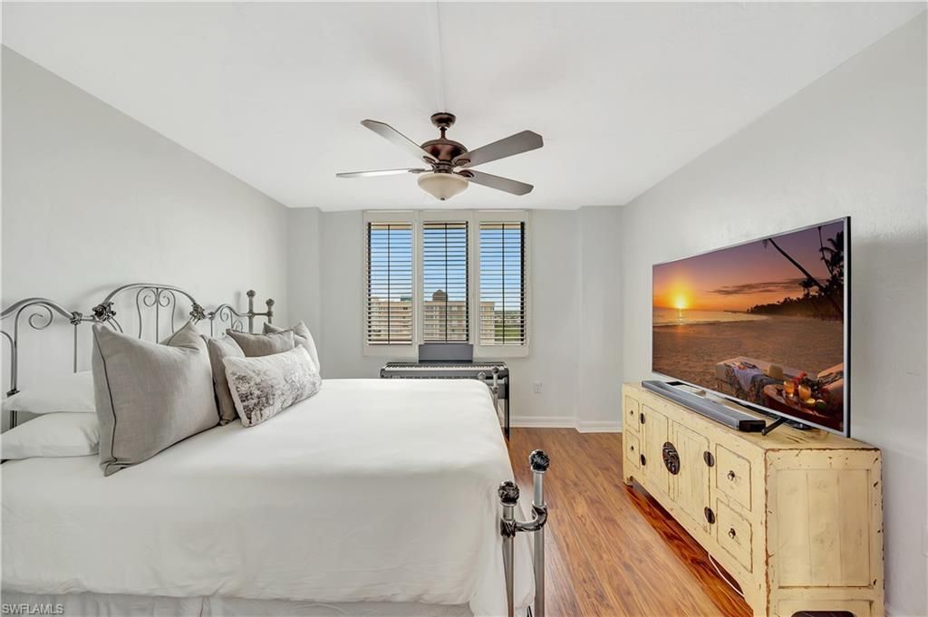 11 Bluebill Ave, Unit 1101, Naples, FL 34108 Photo