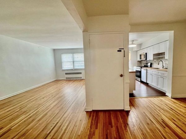 3114 71st Street , East Elmhurst, NY 11370