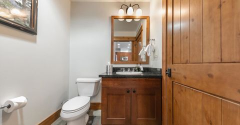 8001 Northstar Drive, Truckee, CA 96161 Photo