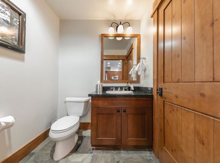 8001 Northstar Drive, Truckee, CA 96161 Photo