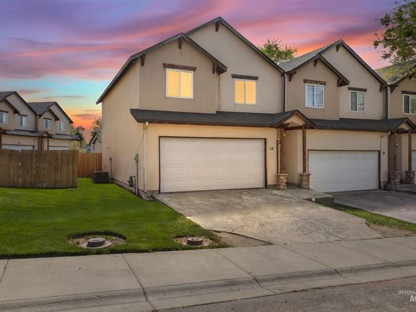 14 S Sugar Loop, Nampa, ID 83686