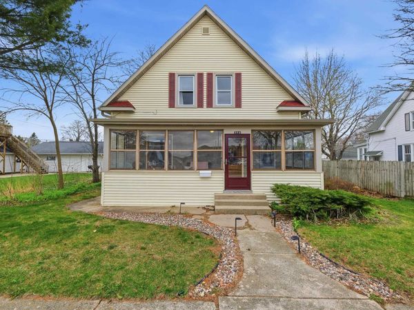 813 John Adams Street, Sauk City, WI 53583