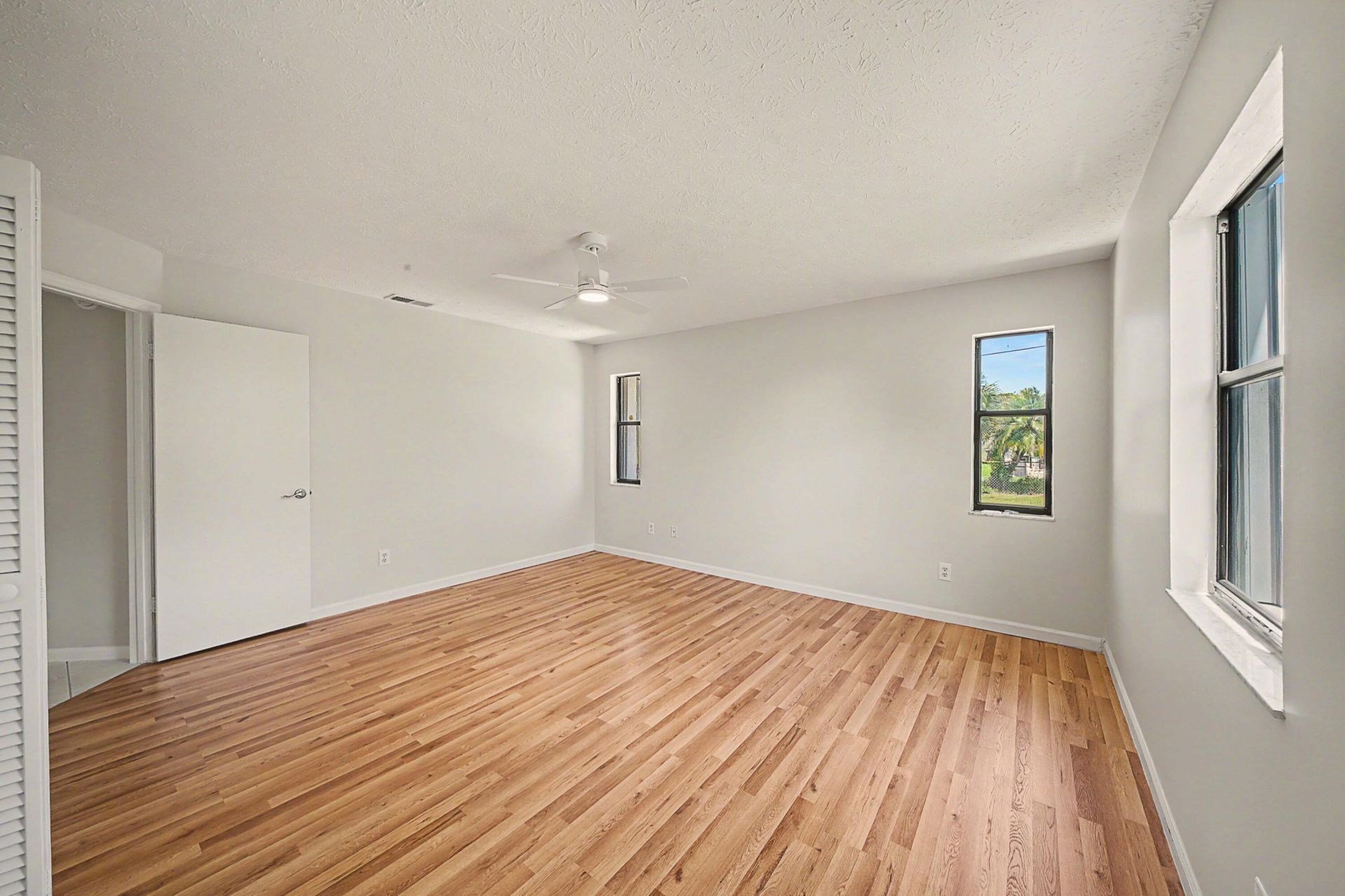 933 SE Streamlet Avenue, Port Saint Lucie, FL 34983 Photo