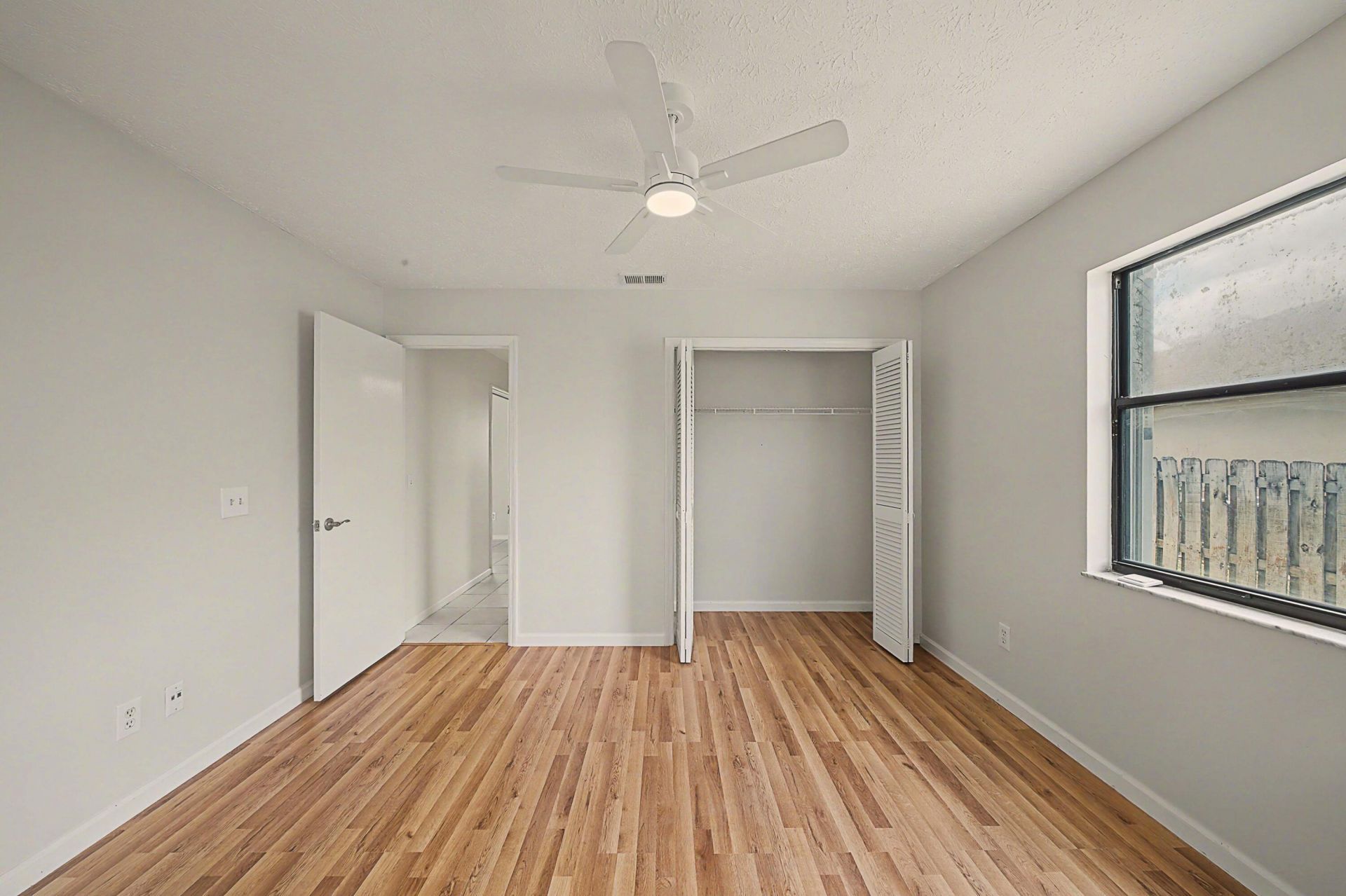 933 SE Streamlet Avenue, Port Saint Lucie, FL 34983 Photo