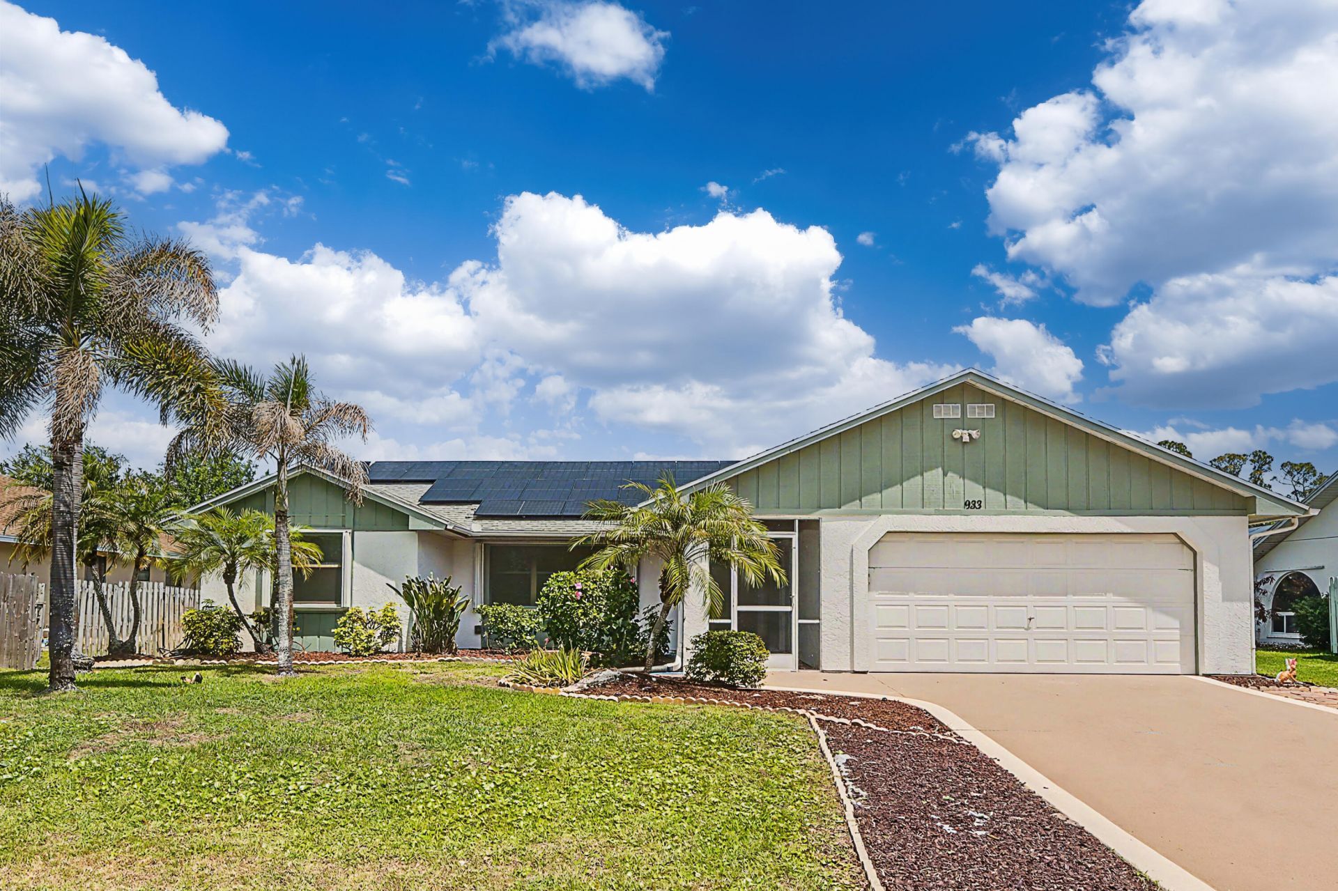 933 SE Streamlet Avenue, Port Saint Lucie, FL 34983 Photo