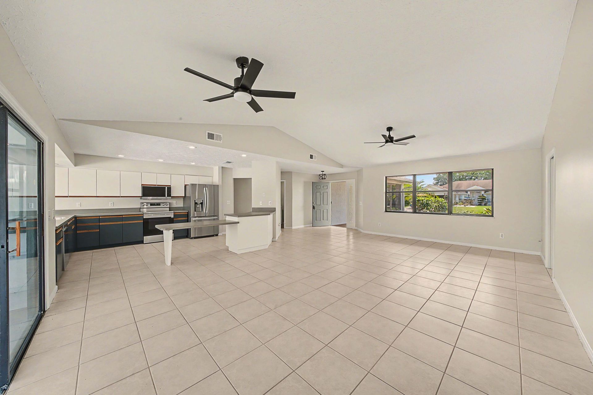 933 SE Streamlet Avenue, Port Saint Lucie, FL 34983 Photo