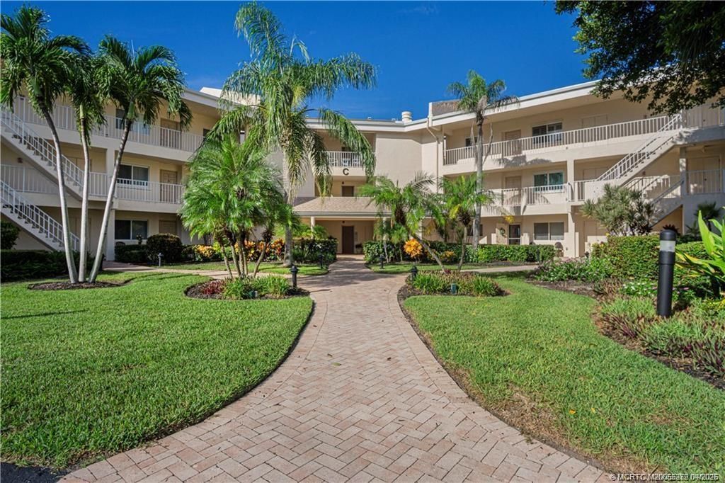 2370 NE Ocean Boulevard, Unit C205, Stuart, FL 34996 Photo