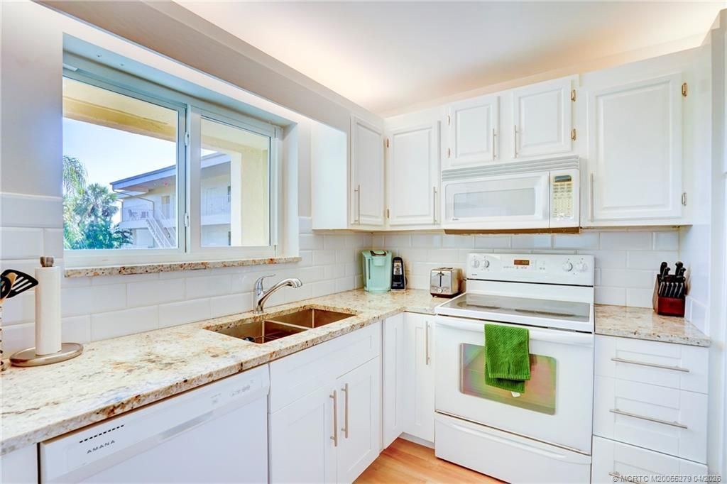 2370 NE Ocean Boulevard, Unit C205, Stuart, FL 34996 Photo