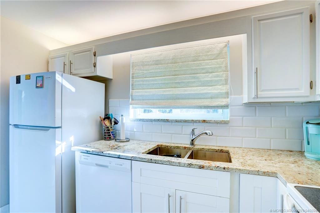 2370 NE Ocean Boulevard, Unit C205, Stuart, FL 34996 Photo