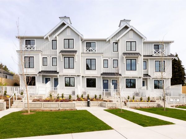 630 Gorge Rd W, Unit TH4, Saanich, BC V9A 1N5