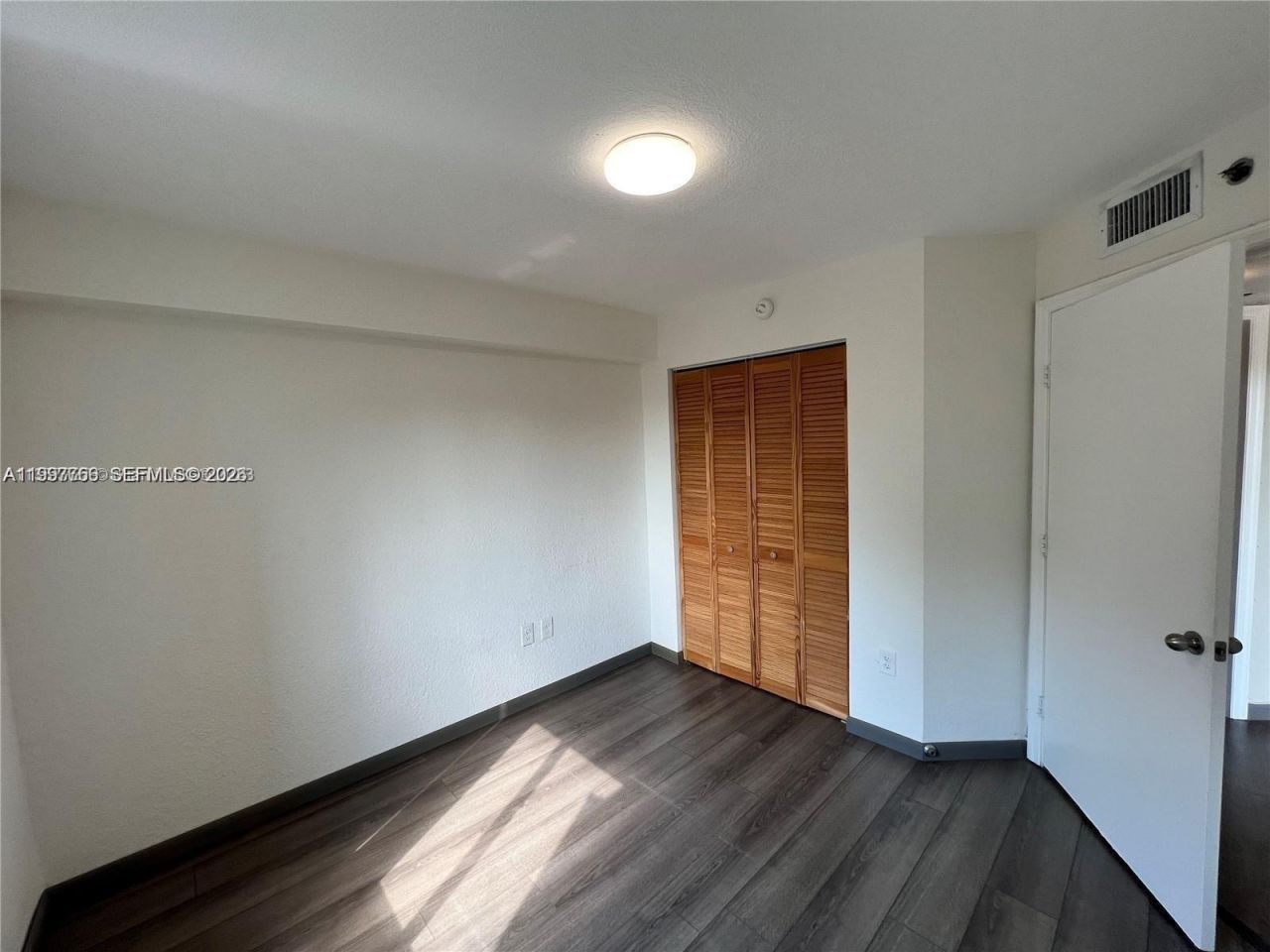 637 SW 3rd St, Unit 306, Miami, FL 33130 Photo