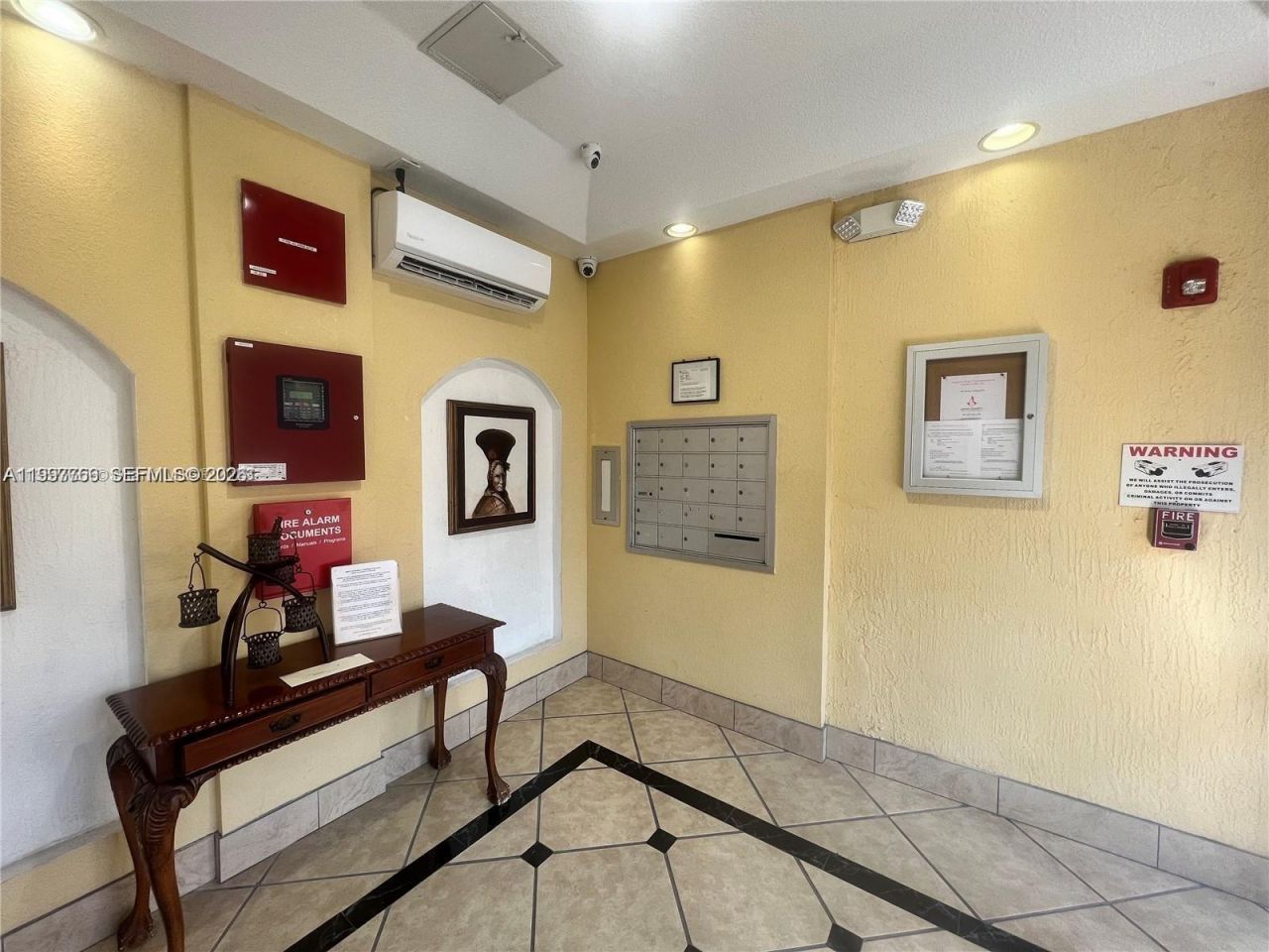 637 SW 3rd St, Unit 306, Miami, FL 33130 Photo