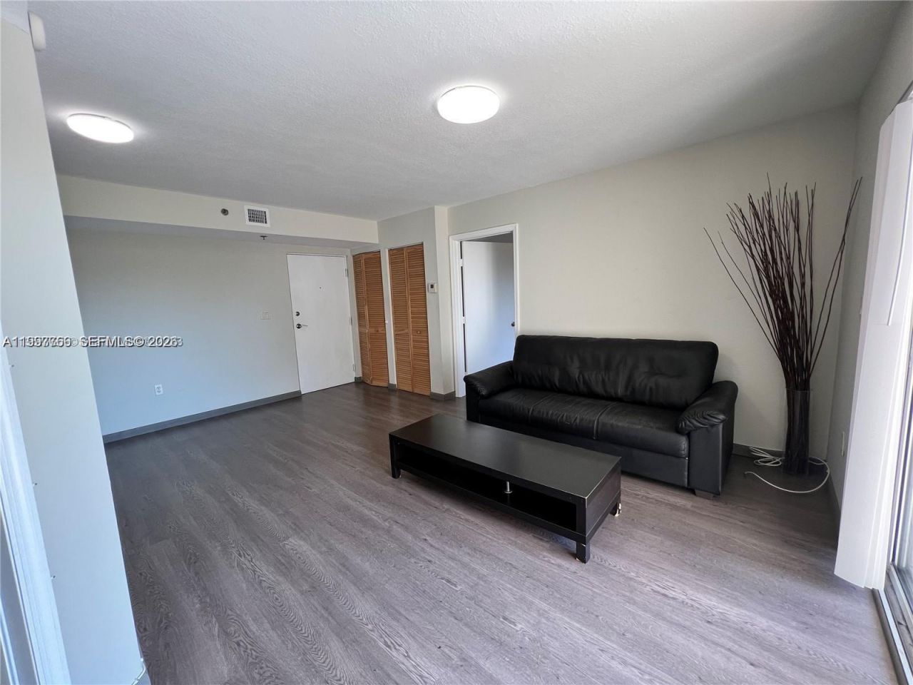 637 SW 3rd St, Unit 306, Miami, FL 33130 Photo