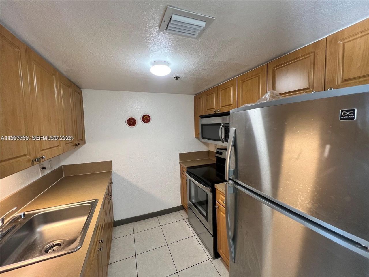 637 SW 3rd St, Unit 306, Miami, FL 33130 Photo