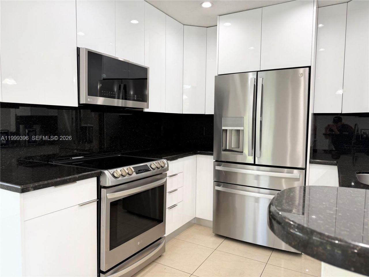 3250 SW 72 Ct, Miami, FL 33155 Photo