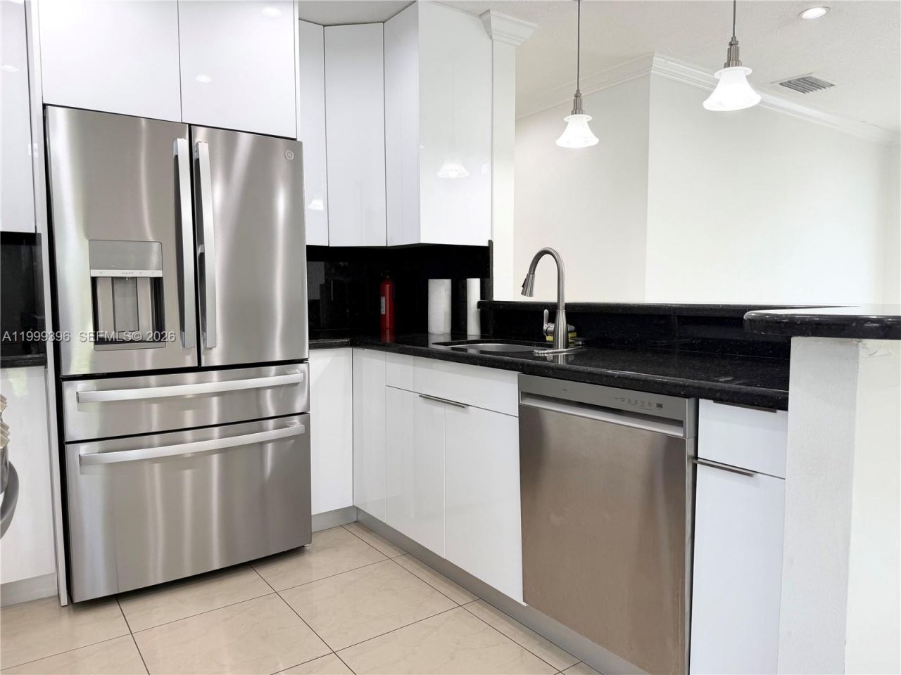 3250 SW 72 Ct, Miami, FL 33155 Photo