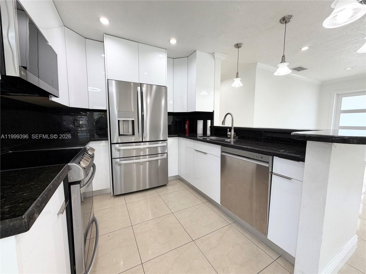 3250 SW 72 Ct, Miami, FL 33155 Photo