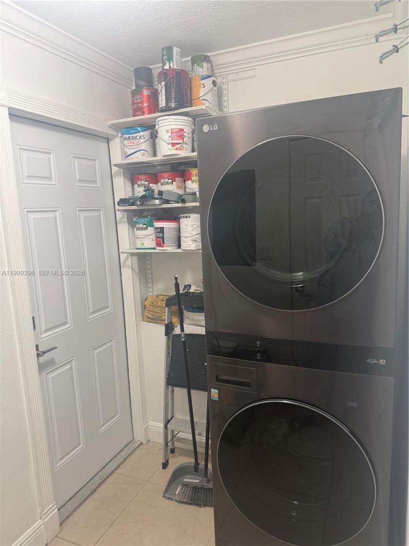 3250 SW 72 Ct, Miami, FL 33155 Photo