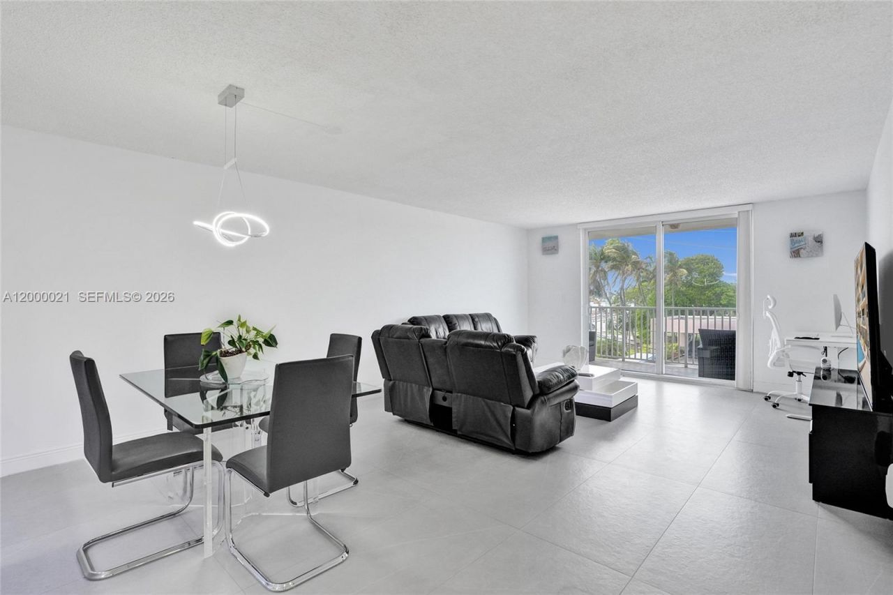 1401 S Ocean Dr, Unit 302, Hollywood, FL 33019 Photo