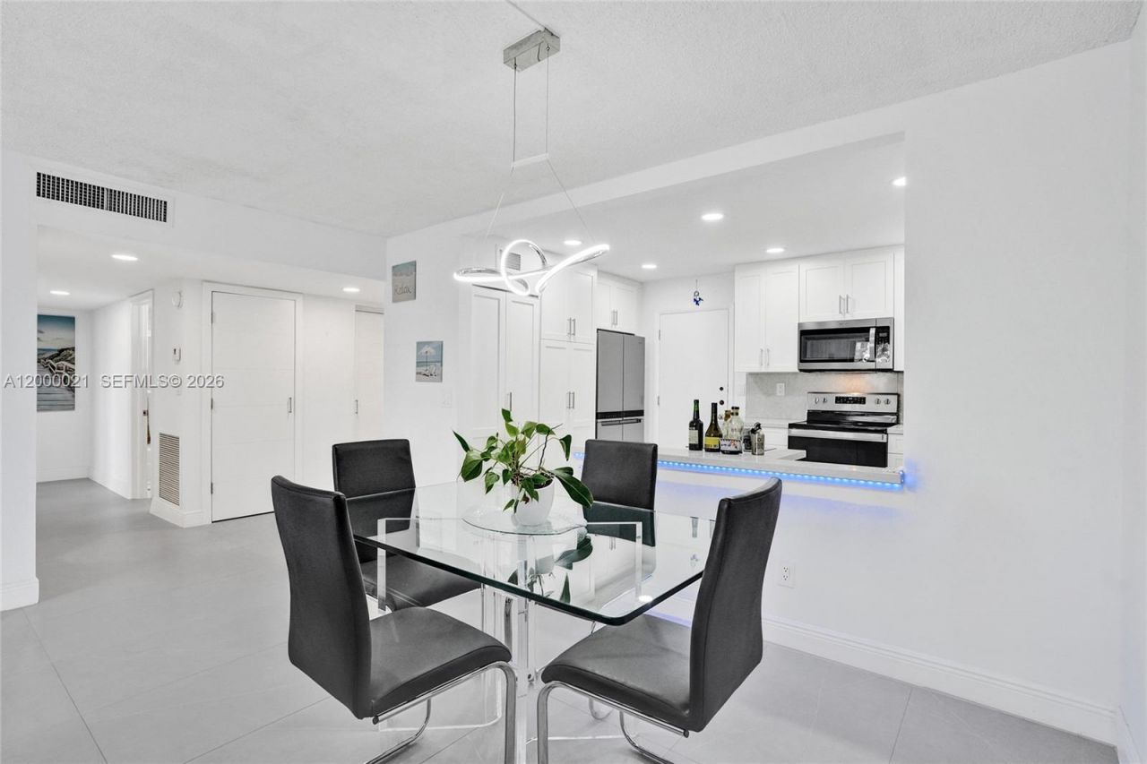 1401 S Ocean Dr, Unit 302, Hollywood, FL 33019 Photo