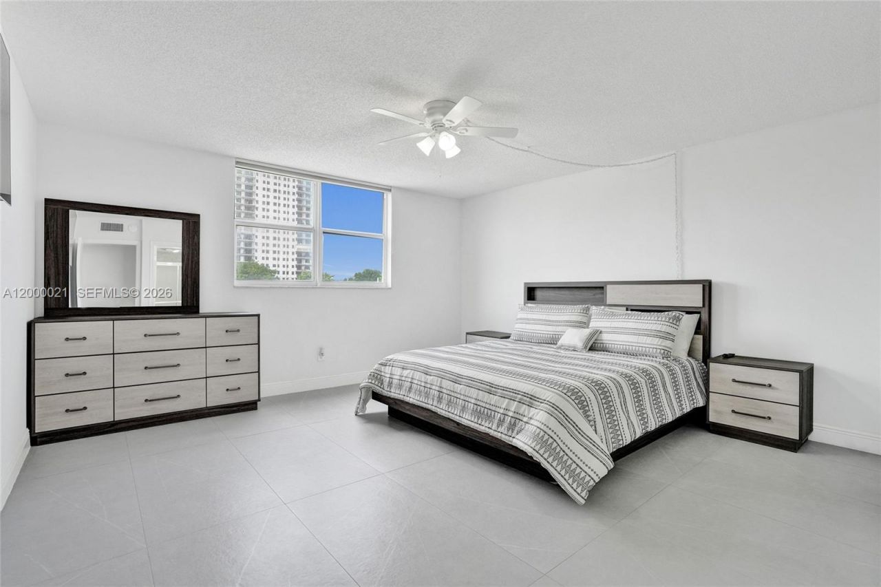 1401 S Ocean Dr, Unit 302, Hollywood, FL 33019 Photo