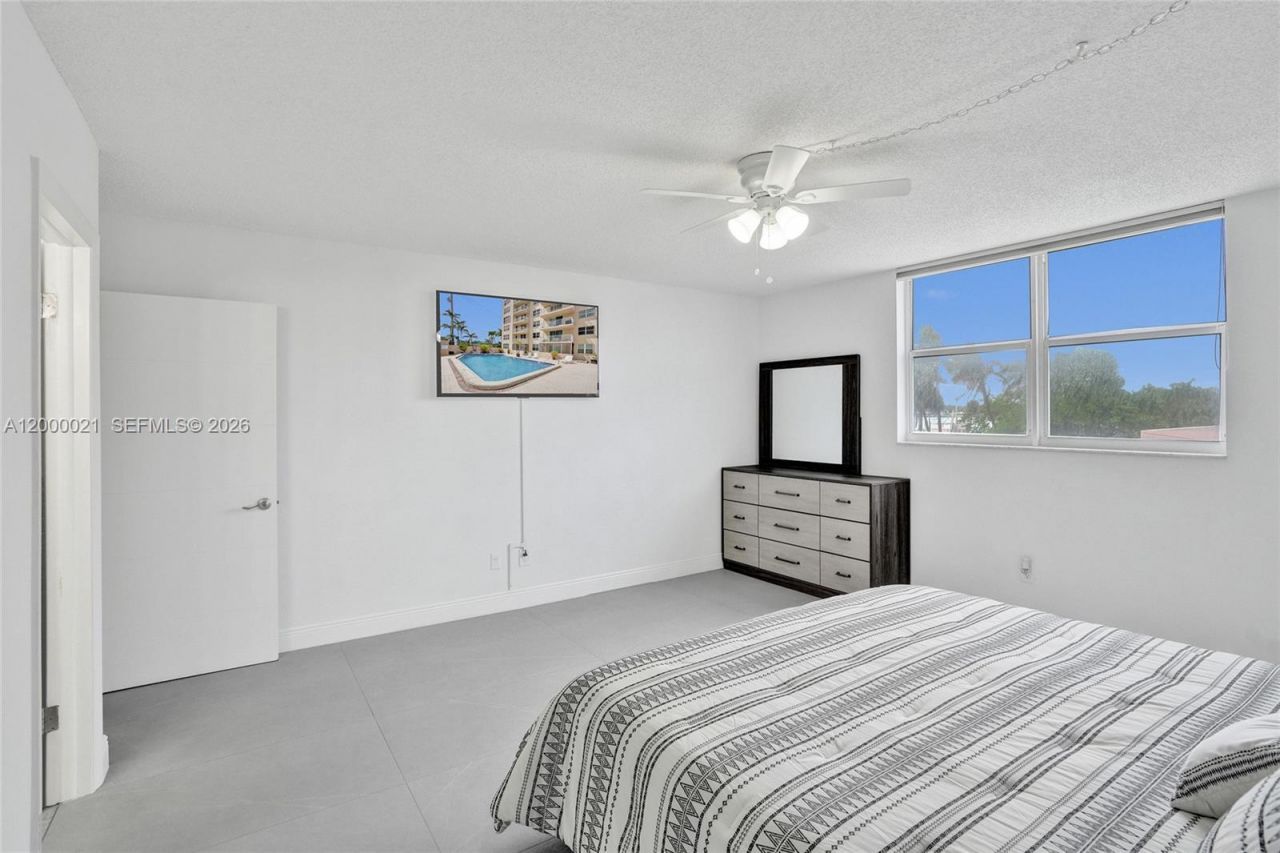 1401 S Ocean Dr, Unit 302, Hollywood, FL 33019 Photo