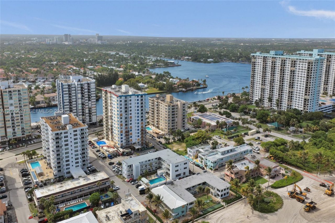 1401 S Ocean Dr, Unit 302, Hollywood, FL 33019 Photo