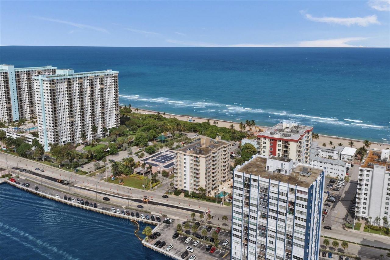 1401 S Ocean Dr, Unit 302, Hollywood, FL 33019 Photo