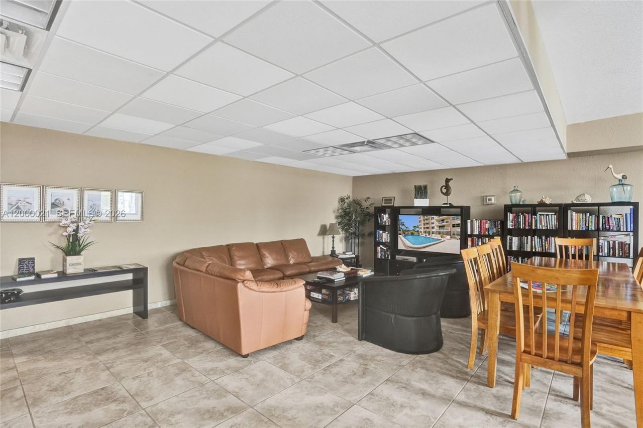 1401 S Ocean Dr, Unit 302, Hollywood, FL 33019 Photo