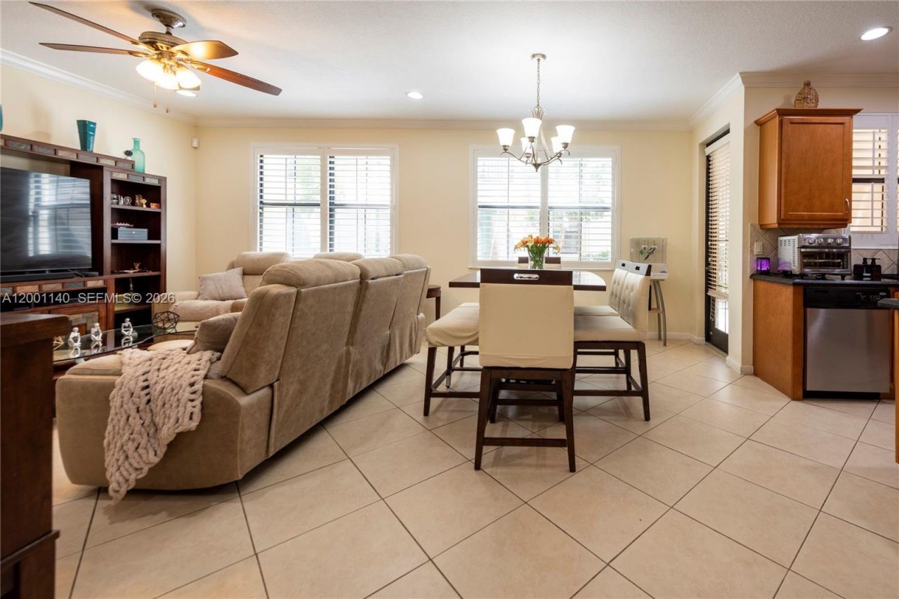 3361 NW 125th Ave, Sunrise, FL 33323 Photo