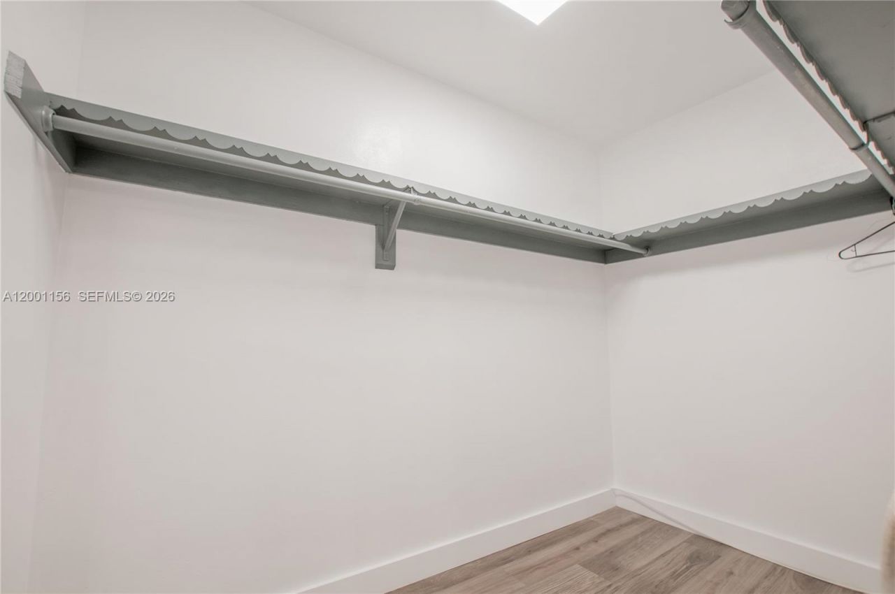 300 S Luna Ct, Unit 2, Hollywood, FL 33021 Photo