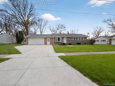1274 Nancywood Drive, Waterford Twp, MI 48327