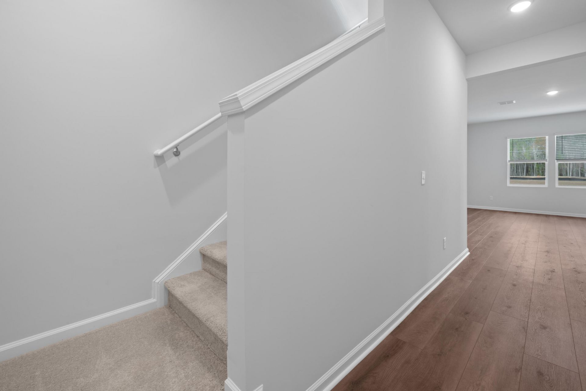 842 Meadowbrook Lane Photo 12