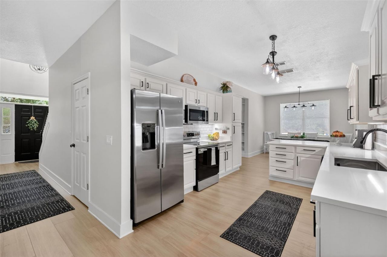 250 N Walker Street, Oakland, FL 34760 Photo