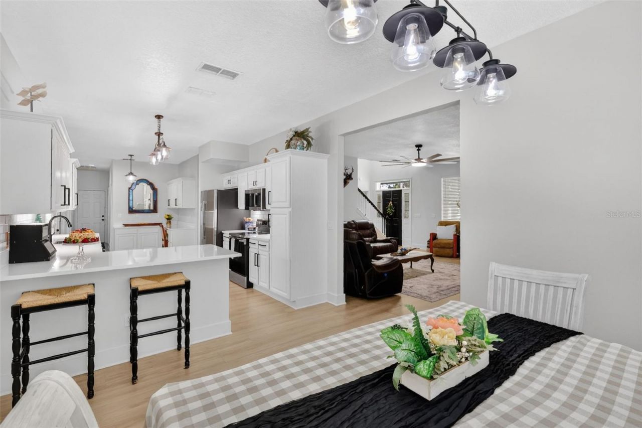 250 N Walker Street, Oakland, FL 34760 Photo