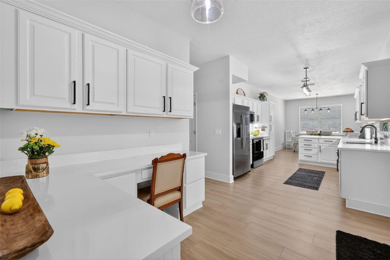 250 N Walker Street, Oakland, FL 34760 Photo