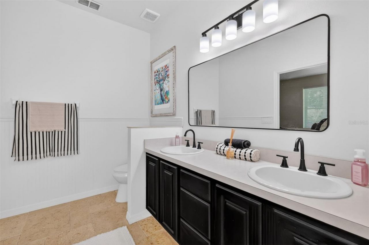 250 N Walker Street, Oakland, FL 34760 Photo