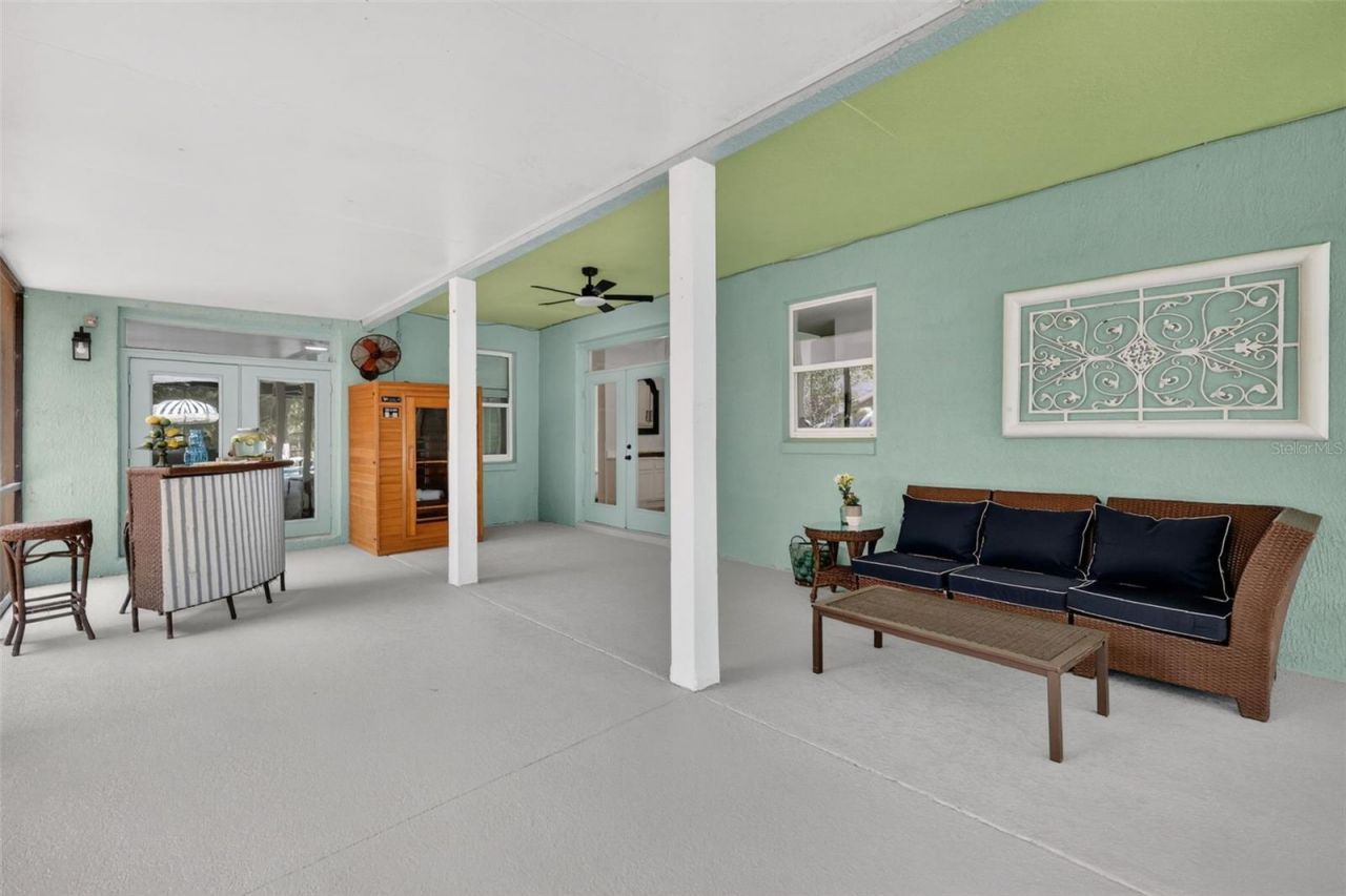 250 N Walker Street, Oakland, FL 34760 Photo